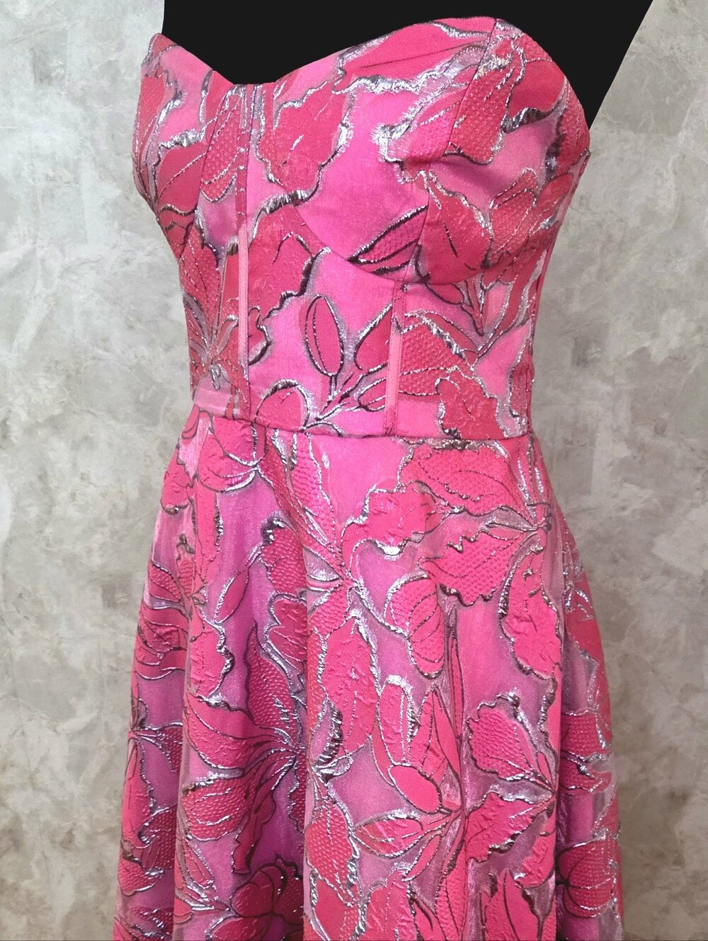 ML Monique Lhuillier Pink Metallic Floral Strapless Brocade Gown Dress